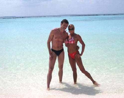 Анастасия Волочкова отдыхает на мальдивах вместе с другом Ринатом Арифулиным!