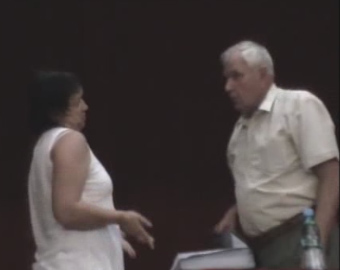 Скандал в Барнауле. Кадр из сюжета "Барнаульский букет" из www.pravo-spn.ru