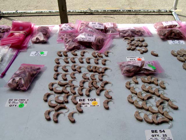 Слуховые аппараты для палестинцев.