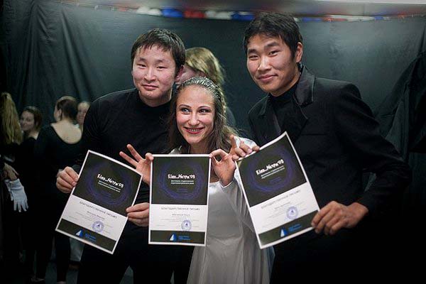 Слабослышащие и глухие актёры побеждают на всероссийских фестивалях