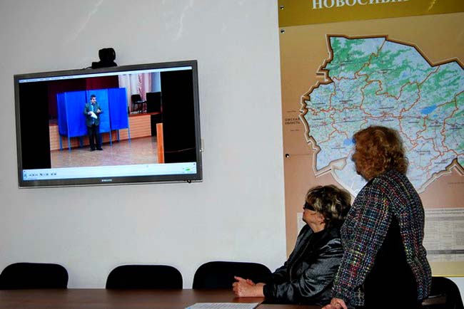 Видеоролик, представленный на конкурс бердчанами, после просмотра обсуждали участники презентации работ людей с ограниченными возможностями здоровья.