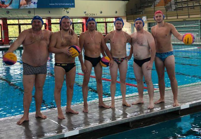 Глухие ватерполисты наконец могут посещать бассейн